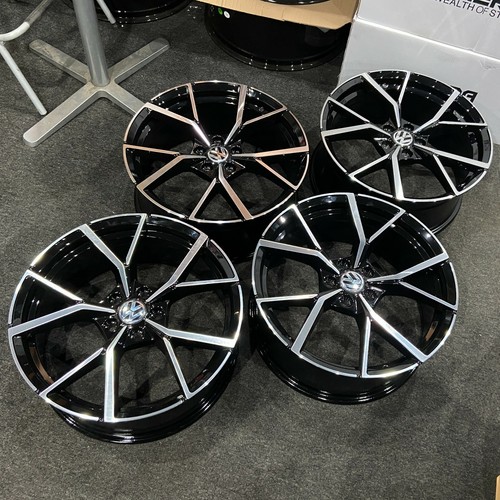 Display 2021 vw golf r - ex, 19"